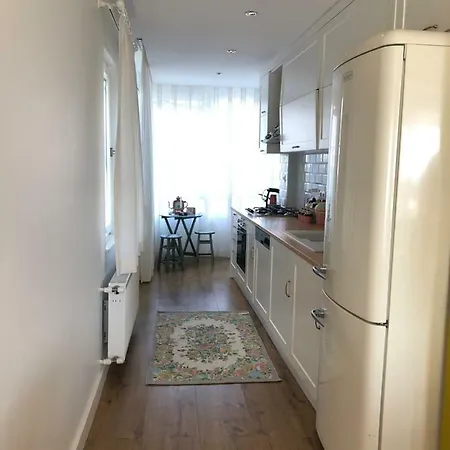 Apartment Bright And Comfortable For Families Side